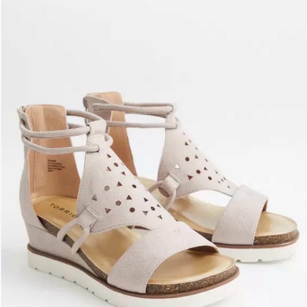 Torrid Women's Espadrilles in Light Beige